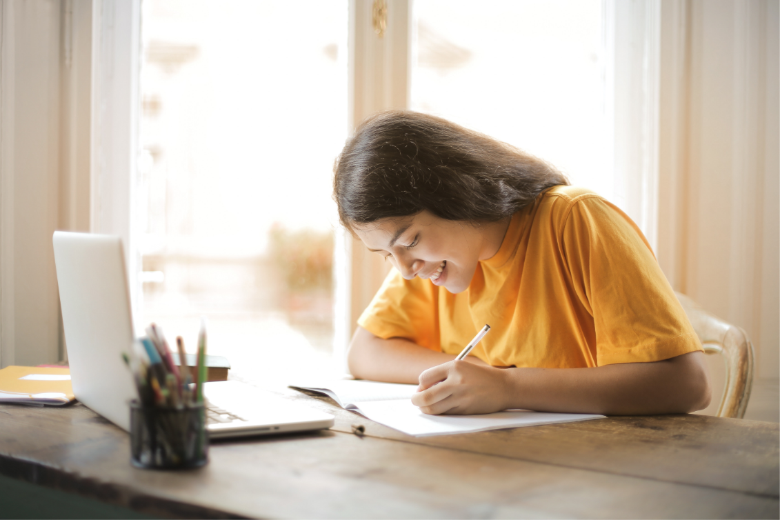 Ergothérapeute en consultation avec un patient